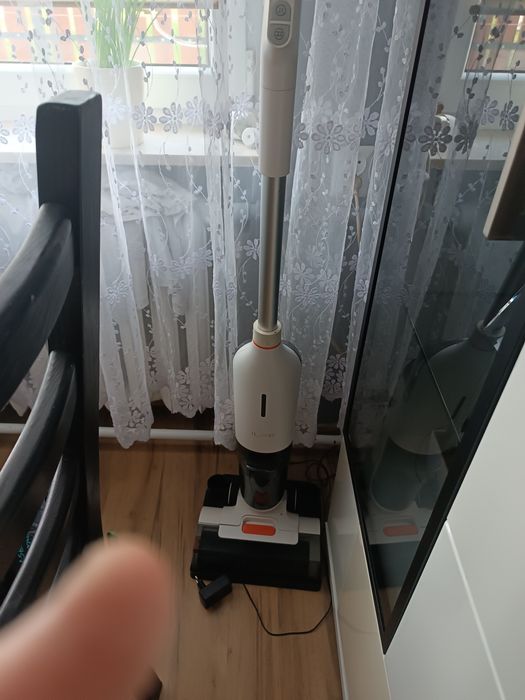 Odkurzacz myjocy i odkurza 2w 1