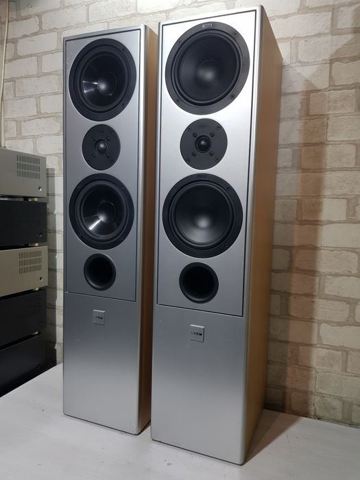 Hi-Fi  Акустика CANTON LE 107, 2,5 смуги, 150 Вт, 25–26 000 Гц, Made in Germany, б/у