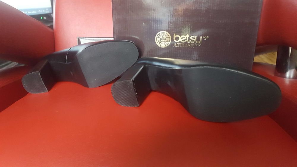 Półbuty damskie, obcas (8cm). Nowe. Rozmiar 40. Skóra.