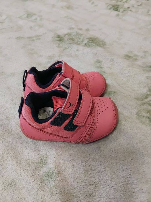 Кросівки для дівчинки 19 розмір +подарунок!