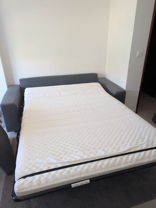 Sofá cama Vimle em ótimo estado