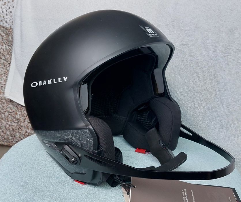 Гірськолижний шолом шлем OAKLEY ARC5