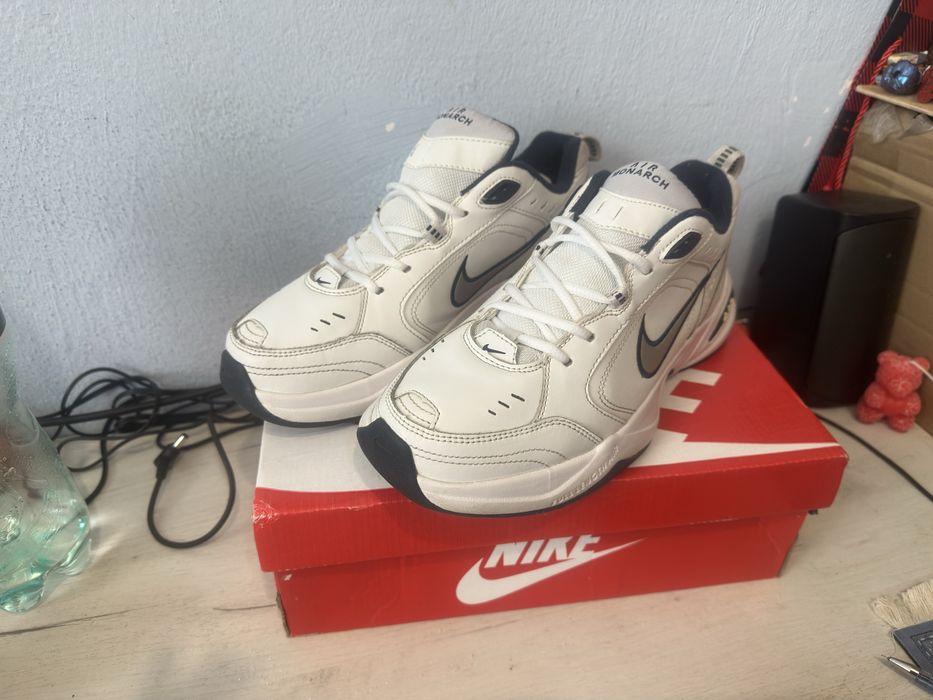 Продам кросівки чоловічі