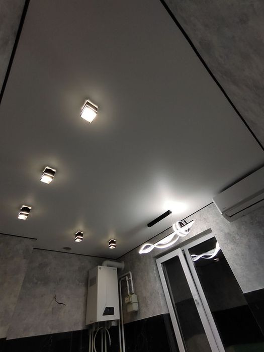 Натяжні стелі потолки