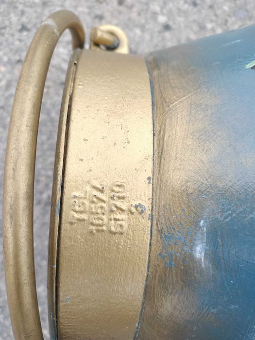 ozdobna metalowa kanka na mleko