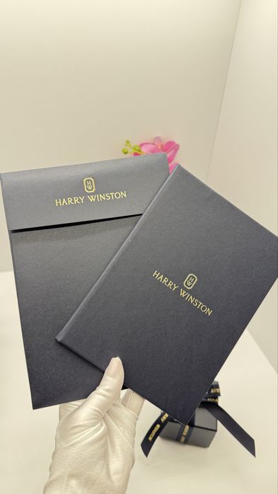 Коробка під сережки Harry Winston Харрі Вінстон під сережки.