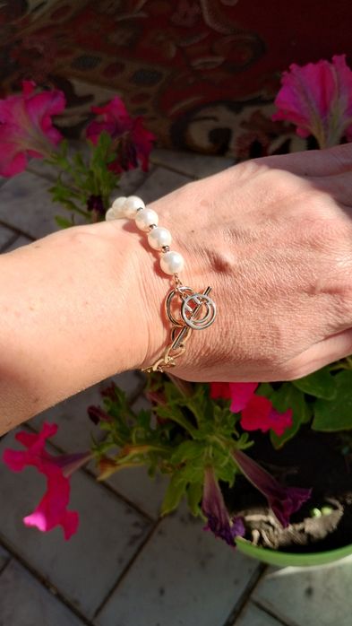 Сережки з медичного золота, ланцюжки, чокери.