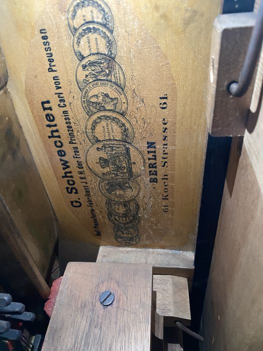 піаніно g.schwechten