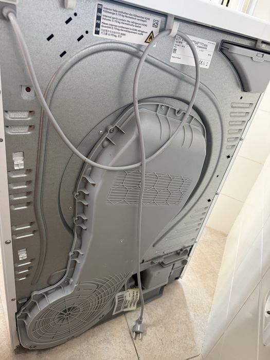 Máquina de Secar Roupa Bosch Serie 4 – 8 kg – Bomba de Calor A++