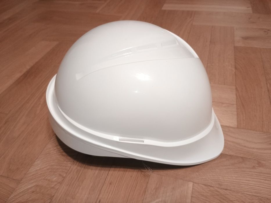 Kask roboczy, budowlany.