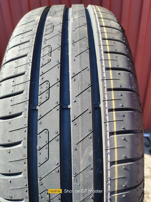 Goodyear Efficient Grip Performance 195/55/16