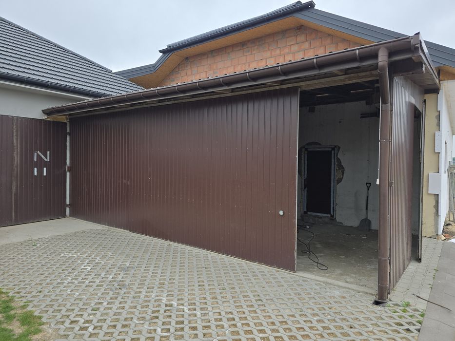 Wiata garaż metalowy 8.5x4.5