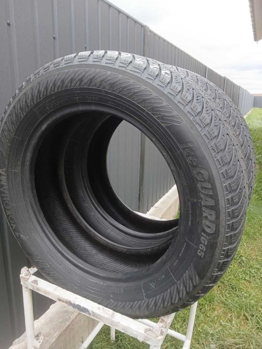 Yokohama ice quard R17 225\60 зимові шини покришки комплект 7 мм