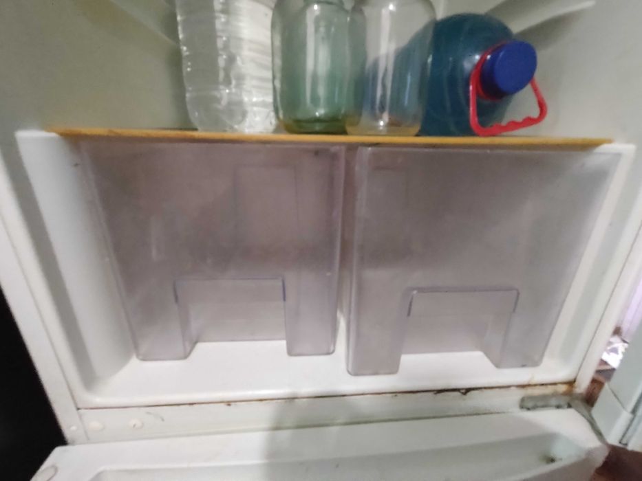 Холодильник Zanussi