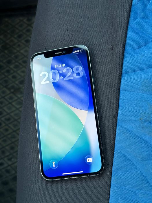 iPhone 12 Pro z nową baterią