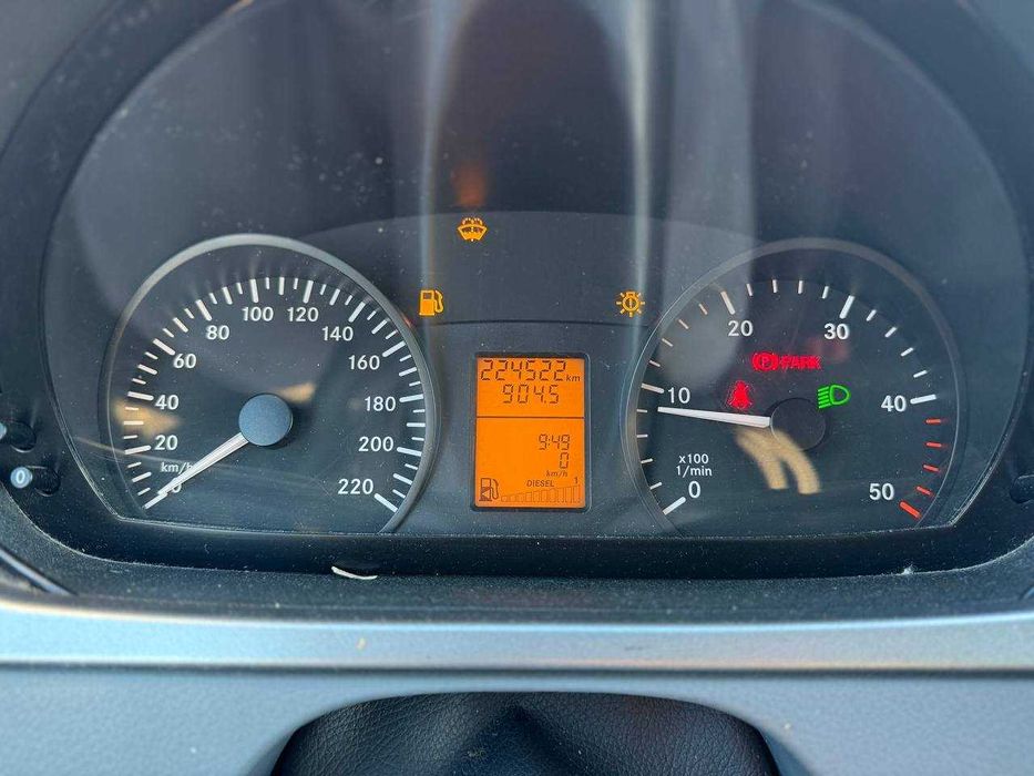 Mercedes Benz Vito 111 2.2 Дизель 2010