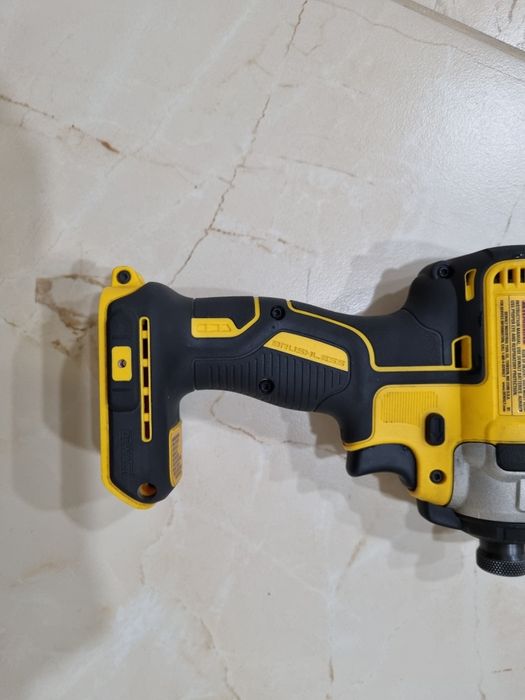 DeWalt DCF787 20v