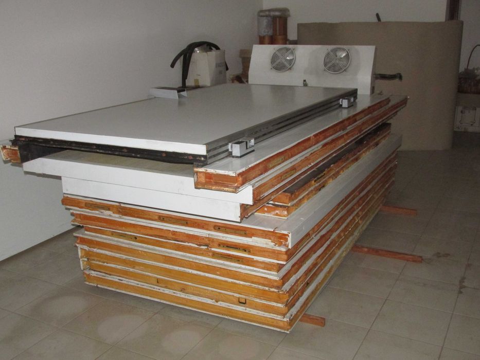 Material de fabrico de pão e pastelaria,  p/ venda a preço de SALDO…