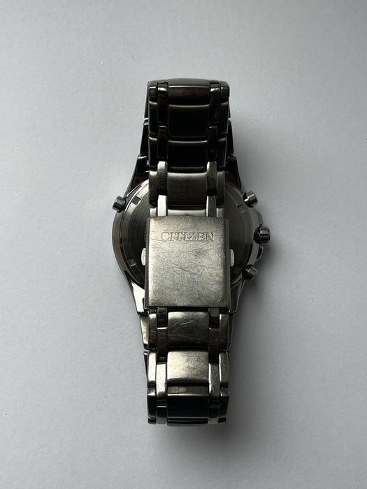 Чоловічий голдинник Citizen Titanium Sapphire