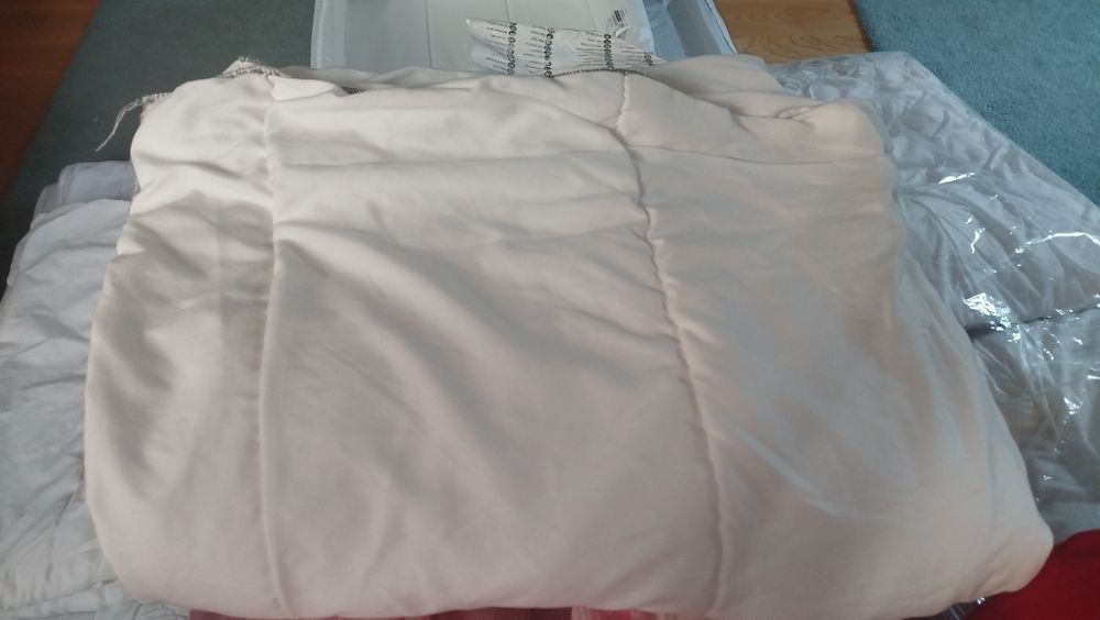 Kołdra grusblad chłodna 150x200 Ikea