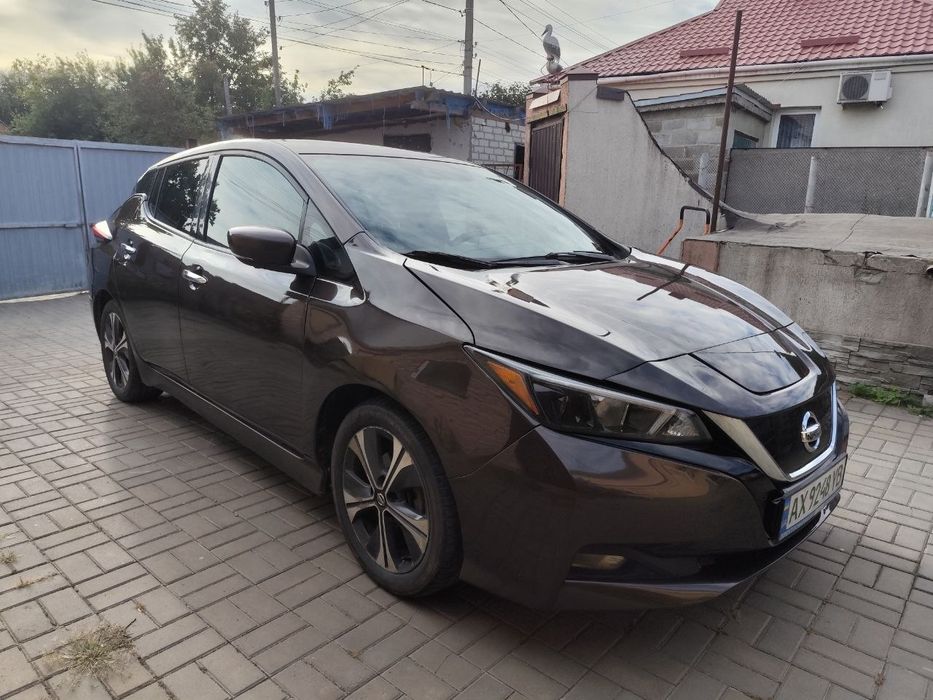 Продам Nissan leaf 2