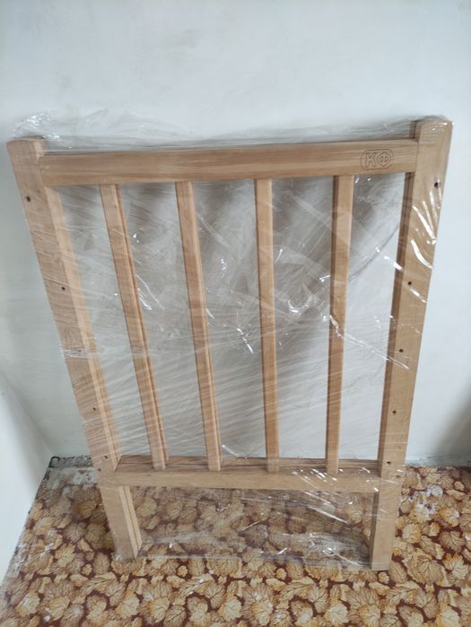 Дитяче ліжко з матрацом