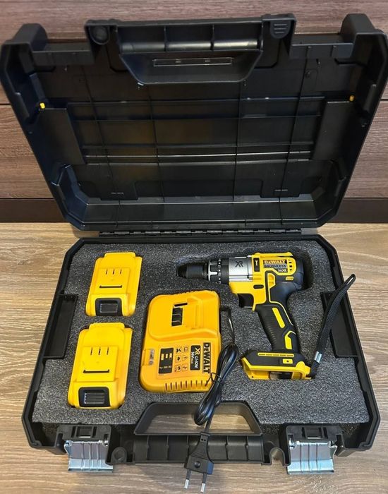 Безщітковий Ударний  шуруповерт DeWALT 36V 6AH металевий патрон 13мм