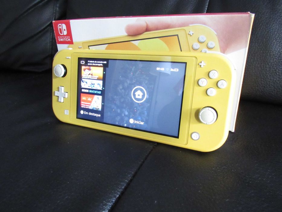 Nintendo Switch lite - Versão Amarela