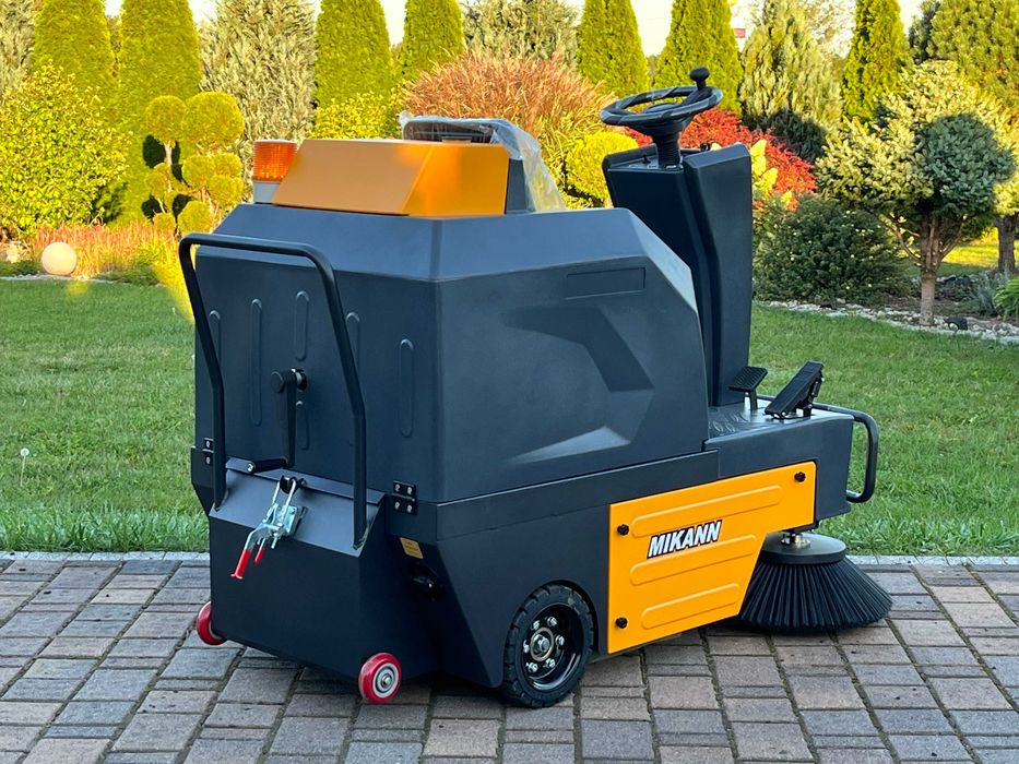 Zamiatarka Samojezdna, Mikann ME125,Karcher, Hako Japan Trak, RATY 0%