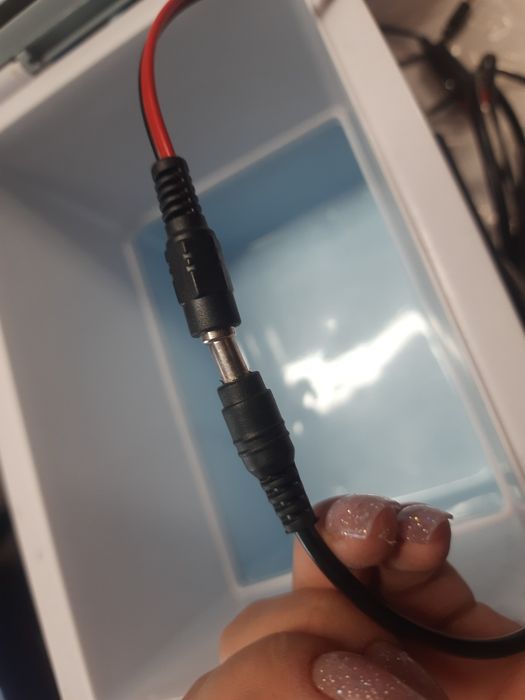 Автомлбільний Холодильник для машини