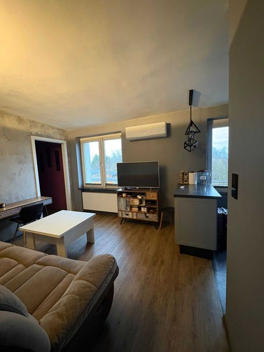 Na sprzedaż kawalerka z osobną sypialnią + ogródek