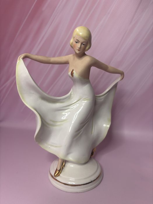 Фарфорова статуетка танцівниця белерина Germany