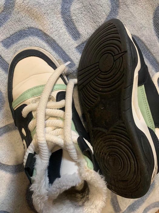 Чудові зимові кросівки, ботінки 34 розмір, устілка 22 см