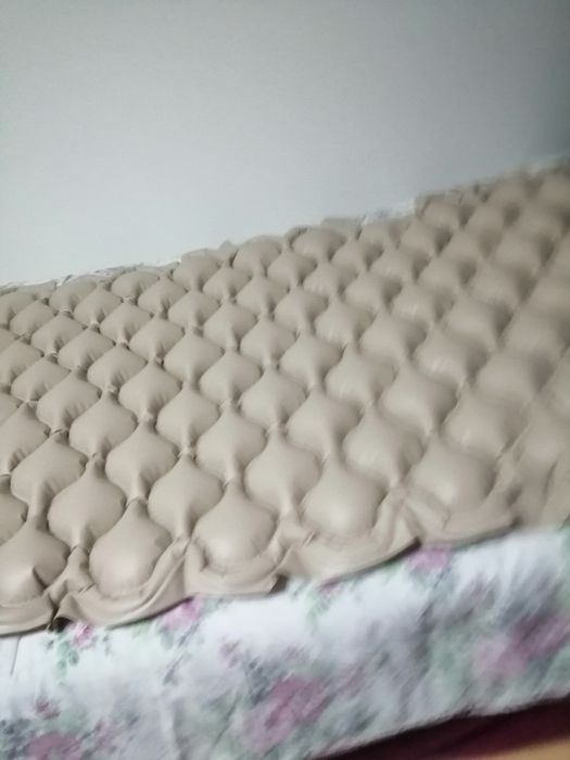 Colchao anti escaras com compressor Ar Alveolos Geratria acamados