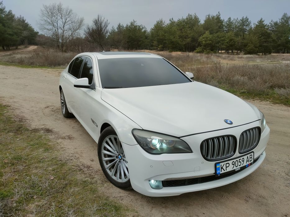 Продам BMW 740 , 3.0 бензин, 2011р.