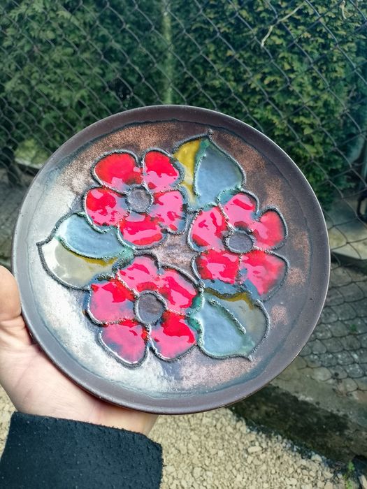 Ceramiczny talerz do powieszenia