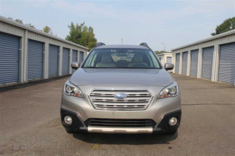 Subaru Outback Limited      2017