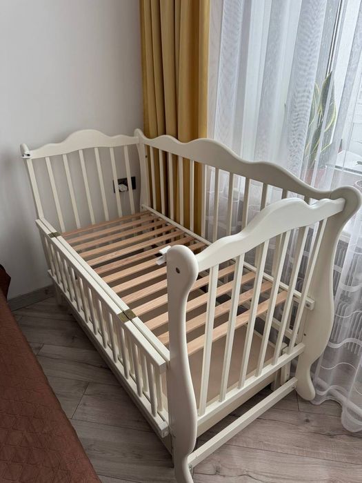 Дитяче ліжечко б/у