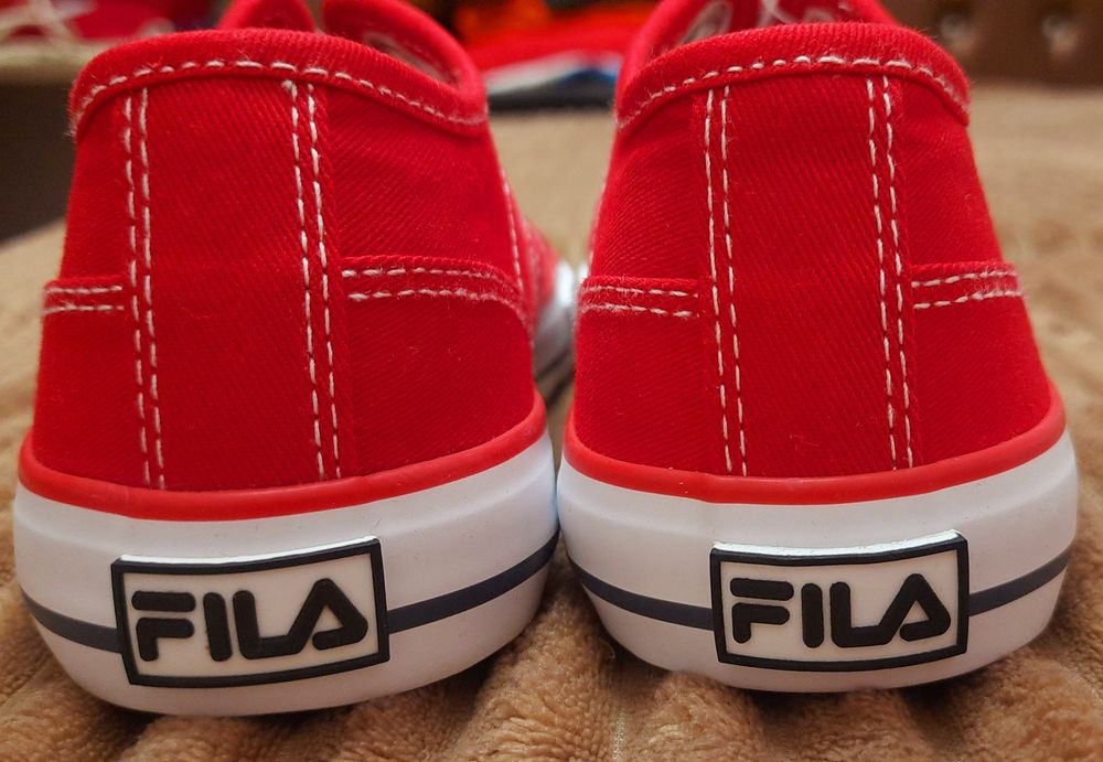 Кеди оригінал Fila  33 розмір