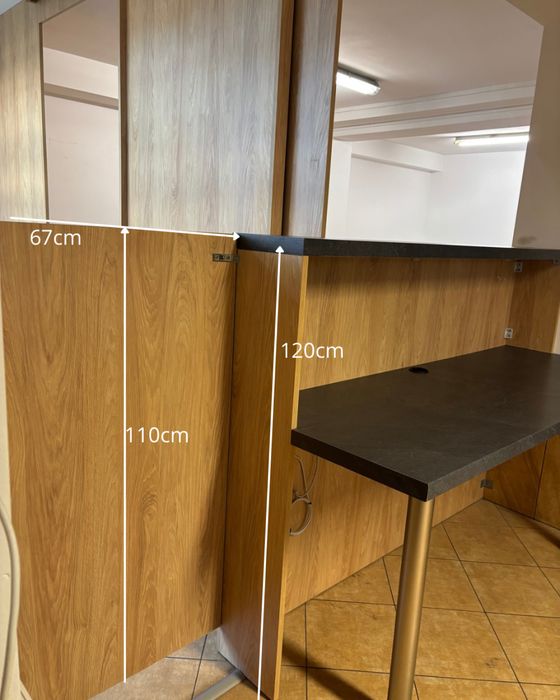 Lada recepcyjna z biurkiem i zabudowa