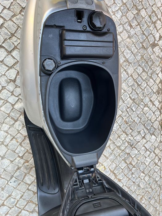 Vende-se Vespa et2 50cc 1999