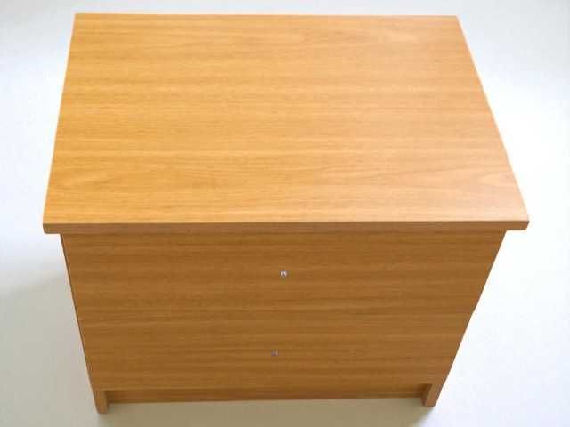 Oak-Style Nightstand – With Defect64409173102209124