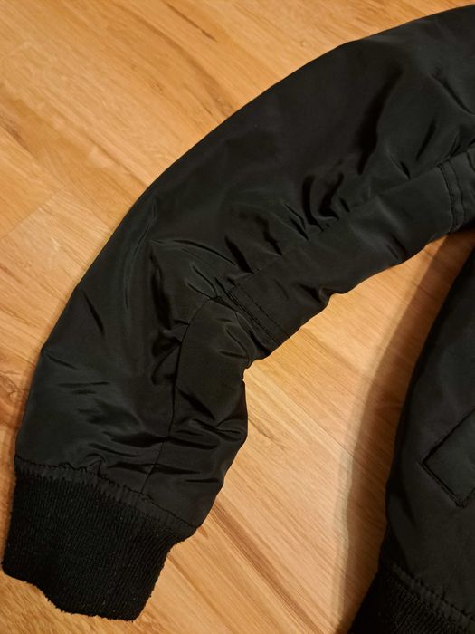 Kurtka bomberka Stradivarius