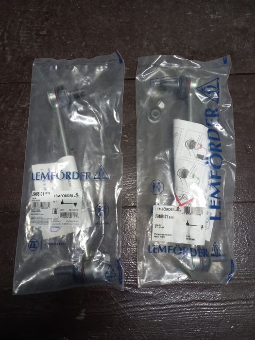 Продам две стабилизаторные стойки на рено клио 4 .