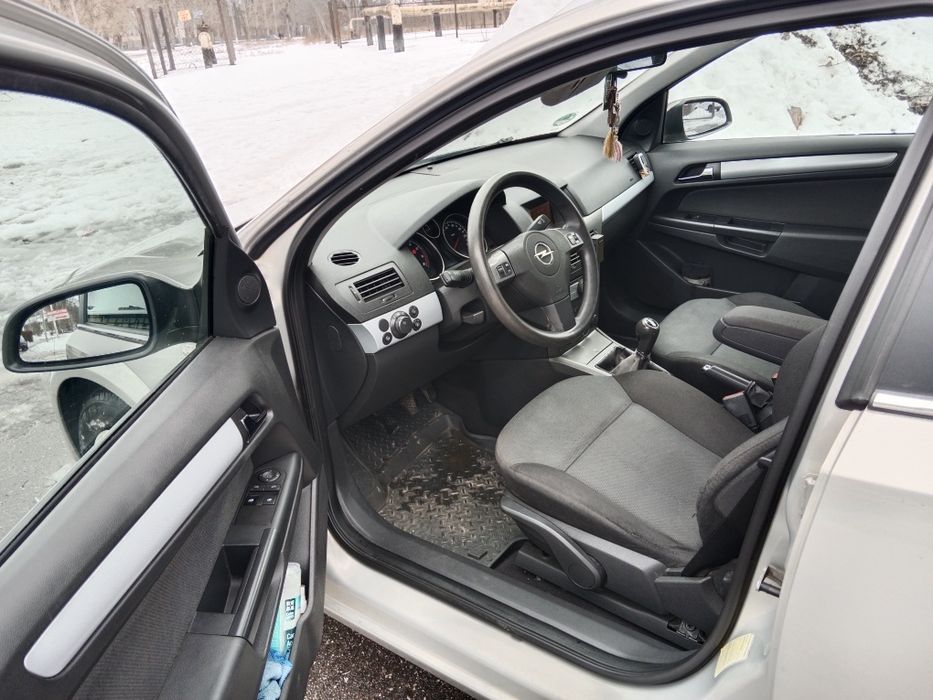 Продам автомобіль  Опель Астра Н
