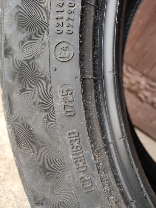 Opony Continental 235 50 R 19 V XL