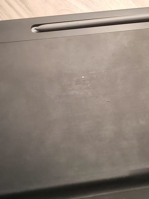 Tablet Samsung Galaxy Tab S9 FE+ (8/128 GB) z etui i szkłami