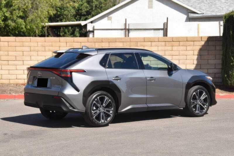2023 Toyota bZ4X Limited