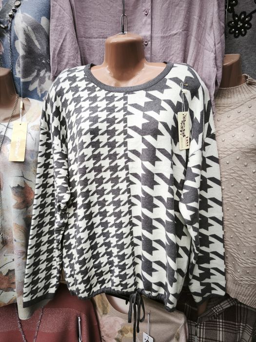 Жіночі светри кофти нарядні