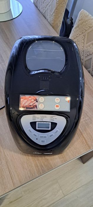 Máquina de fazer pão NOVA